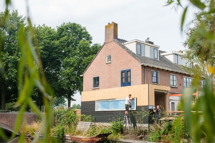 Hoe snel wordt een aanbouw geplaatst?